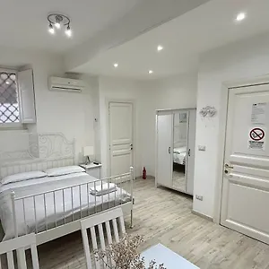 https://urbe-delizioso-appartamento-quartiere-coppede.it-romehotels.com